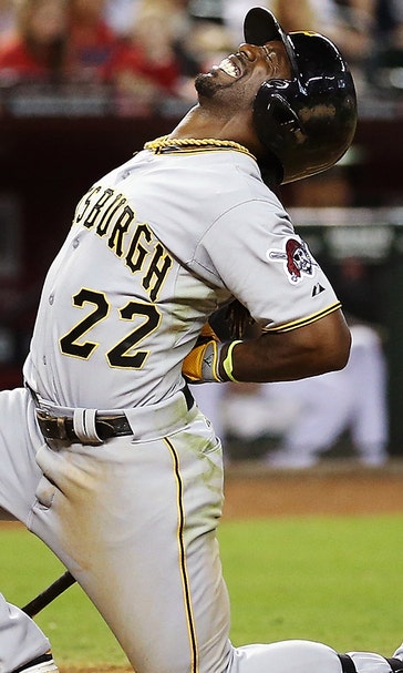 McCutchen gets plunked at end of Pirates win over Diamondbacks